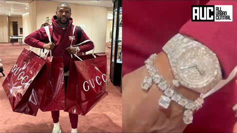 gucci blackface sweater floyd mayweather|Floyd Mayweather goes on shopping spree at Gucci, doesn't care .